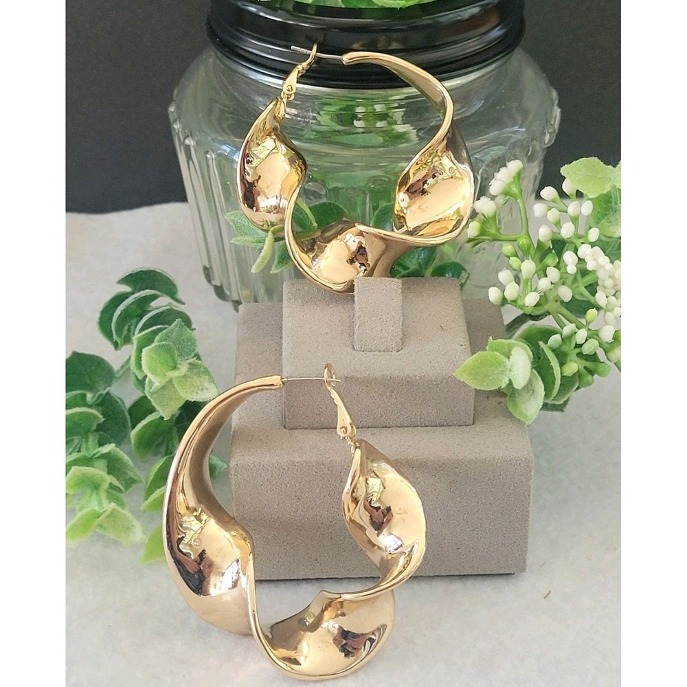 Modernist Gold Tone Molten Ribbon Hoop Earrings Sculptural Statement